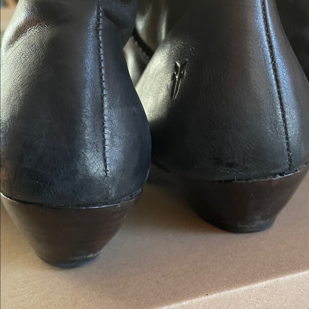 Elegant Frye Black Over the Knee or Cuff Top Leather Boots Womens 8.5 - Picture 10 of 13